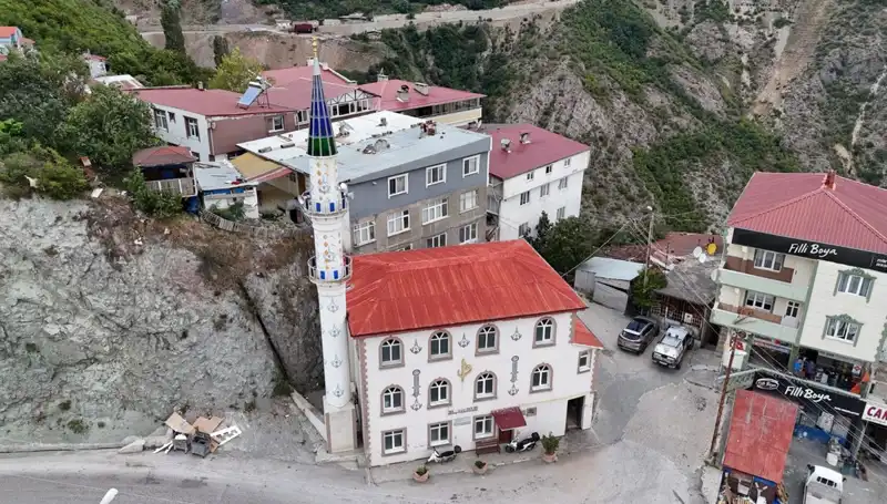 Çelik Minare Siparişleri Patladı: Maliyeti 500 Bin Lirayı Buluyor!
