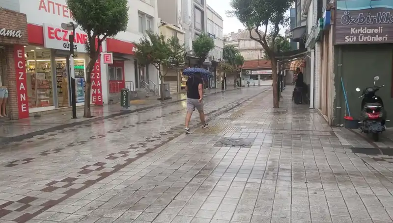 Kırklareli'de Gelen Sağanak Yağış: Tarım ve Altyapı Üzerindeki Etkileri