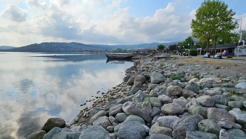 Sapanca Gölü’nde Su Seviyesinde Endişe Verici Düşüş: Nedenleri ve Etkileri