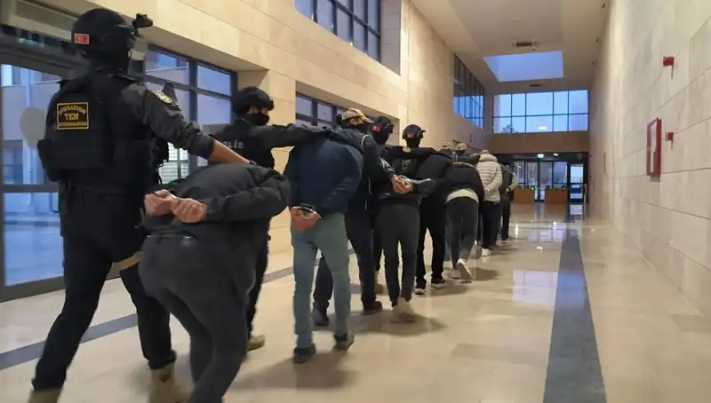 47 İl Genelinde DAEŞ Operasyonları: 298 Şüpheli Gözaltında!