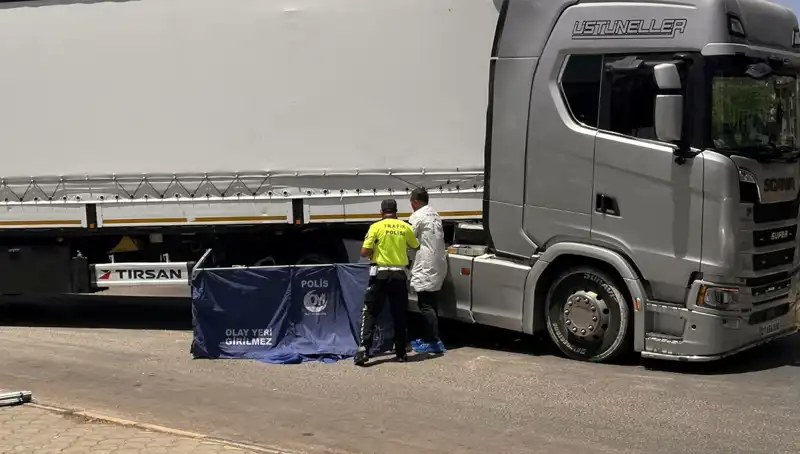 Gaziantep'te Feci TIR Kazası: Hayatını Kaybedenlerin Kimlikleri Belirlendi