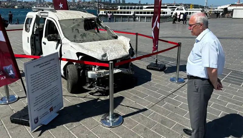 15 Temmuz’un Hatıraları: Tankların Ezdiği Otomobiller Sergisi Açıldı