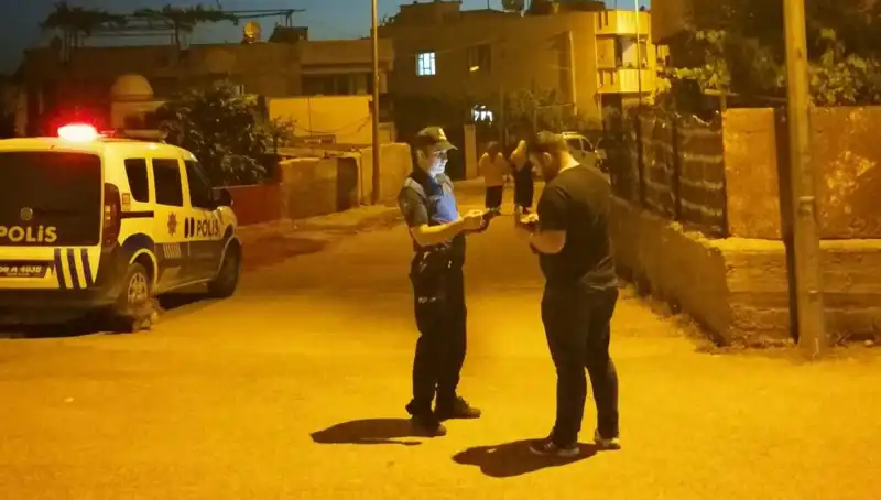 Husumetlilerinin Evine Ateş Açan Saldırgan Kaçarken Yakalandı