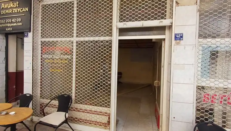 Yarım Asır Boyunca Süren Gelenek: Dükkanın Sessizliği ve Anıları