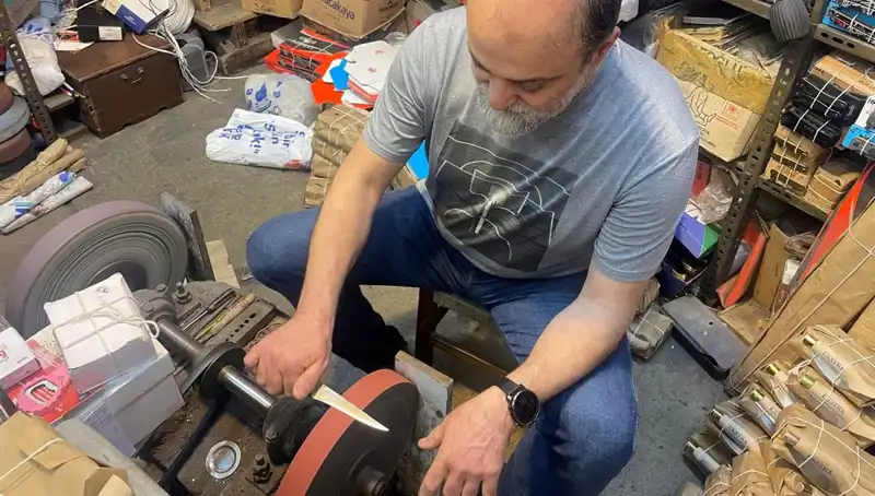 Enginar Bıçakçılarında Hasatın Zorluğu: Alışkanlık ve El Becerisi Neden Önemli?