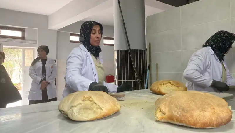 600 Yıllık Geleneği Yükseltiyor: Ata Ekmeği Artık Gelir Kapınız!
