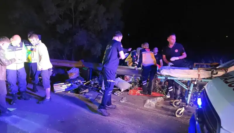 Minibüs Kazasında Hayatlarını Kaybedenlerin Acı Hikayesi
