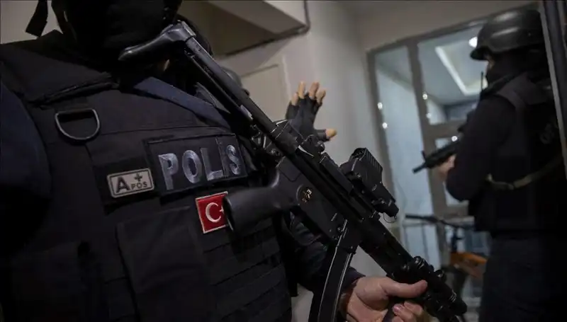 Afyon'da Güvenlik Operasyonu: 26 Şüpheli Gözaltına Alındı!