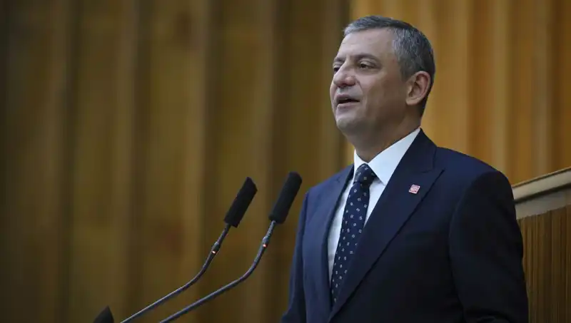 CHP Kurultay Davasında Özel'den Sert Tepki: Parti İçi Bölünmelere Dikkat!
