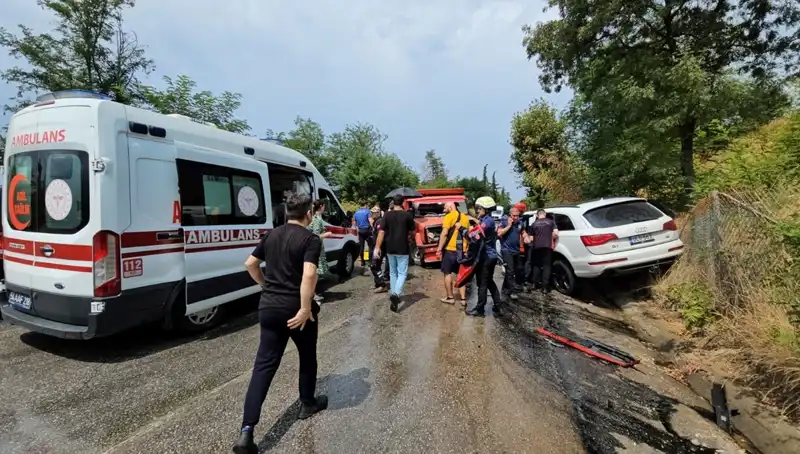 Sakarya'da Kamyonet ve Cip Çarpıştı: 4 Çocuk Duygulandıran Kaza Detayları