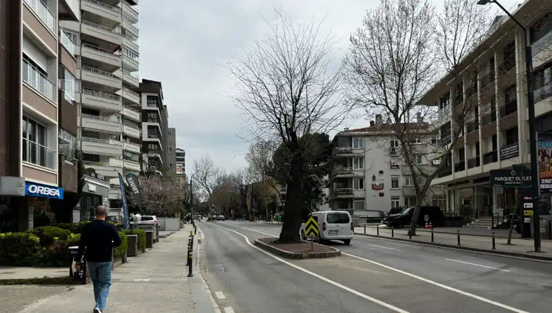 Kadıköy’de Kazaların Kaçınılmaz Olduğu Tehlikeli Cadde Neden Eleştiriliyor?