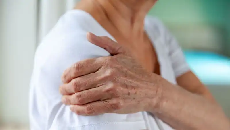 Akciğer Kanserinin Sessiz Belirtisi: Neden Göz Ardı Etmemelisiniz?
