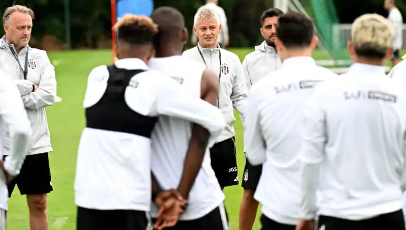 Solskjaer'den Yıldız Futbolculara Sert Eleştiriler: Üzücü Bir Durum!