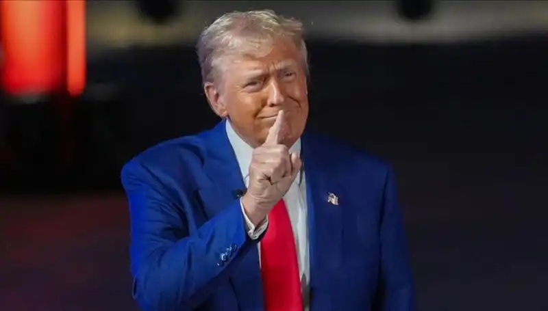 Trump’ın Wall Street Journal’a Yaptığı Hamle: Epstein Mektubu Neleri Ortaya Çıkarıyor?