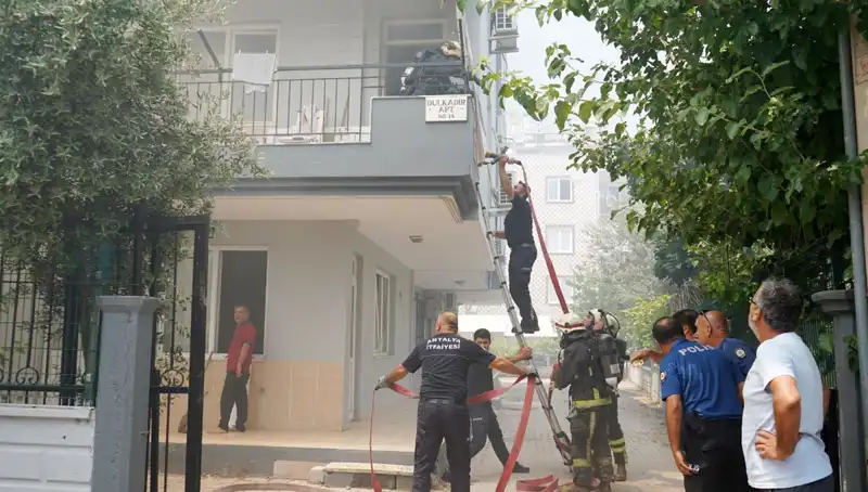 Arkadaş Kavgası İleri Boyuta Taşındı: Dairelere Ateş Açıldı