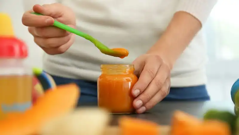26 Yaşındaki Genç, Bir Hafta Bebek Maması ile Vücudundaki Değişimi Paylaştı