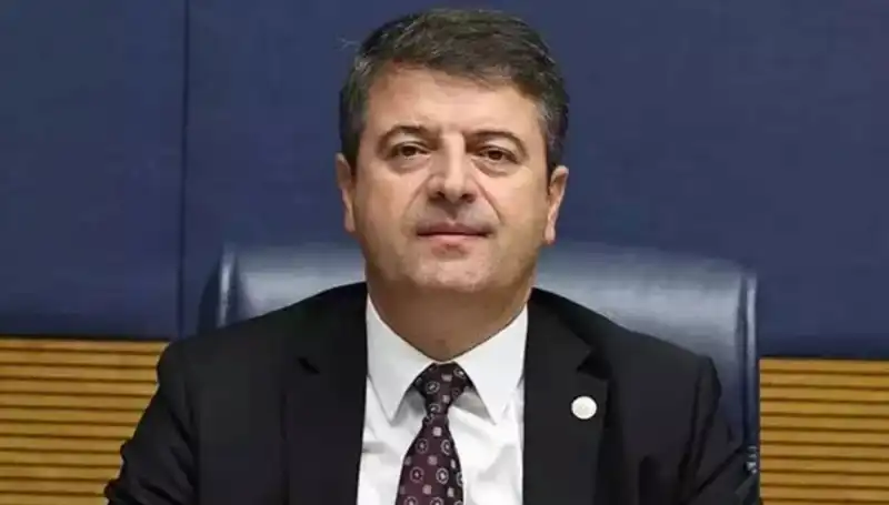 Adıyaman Belediye Başkanı Tutdere Görevine Yeniden Dönüyor: Neler Olacak?