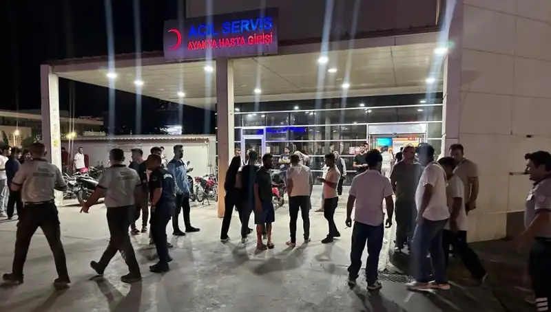 Acil Servis Önünde Yaşanan Kavga, Güvenlik Kameralarına Yansıdı!