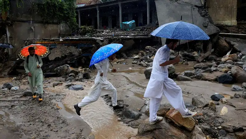 Pakistan'daki Sel Felaketi: DSÖ'den Acil Tıbbi Malzeme Yardımı Geldi