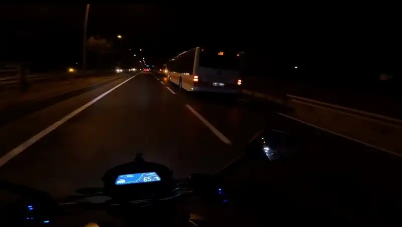 Otobüs Kazasında 41 Yaşındaki Vatandaş Ağır Yaralandı: Olayın Ayrıntıları