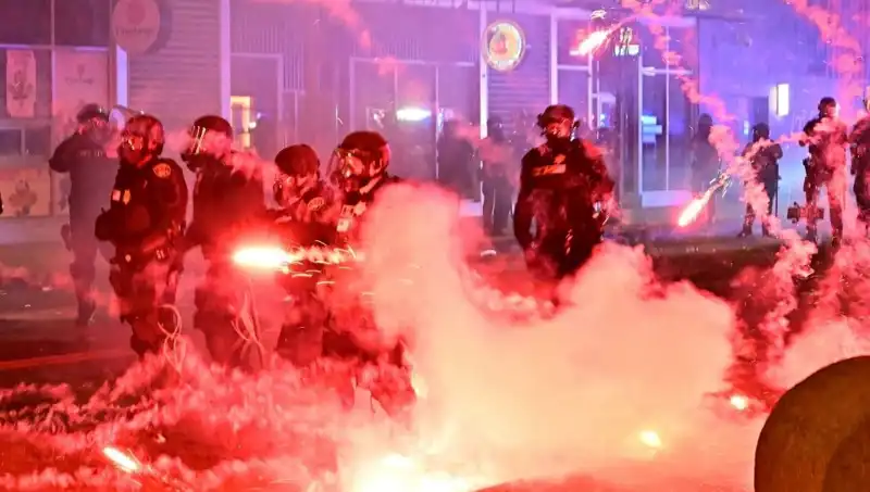 ABD'de Isyan Büyüyor: Los Angeles Protestoları Ülke Geneline Yayılıyor