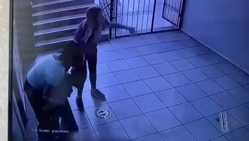 Öğretmenin Heimlich Manevrası ile Hayat Kurtardığı Anlar