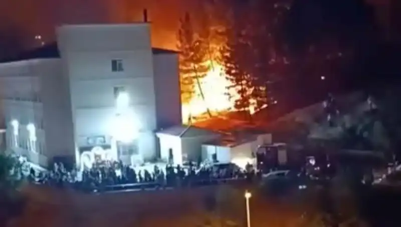 Düğün Kutlamasında Yaşanan Şok Edici Olaylar: Mutluluğun Yerini Kabus Mu Aldı?