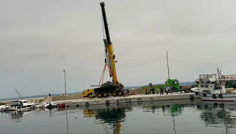 Saros Körfezi’nde Tarihi Bir Tank Batırma Operasyonu Gerçekleşiyor
