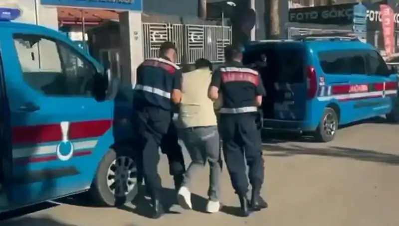 10 İlde Gerçekleşen Suç Örgütü Operasyonunda 74 Gözaltı