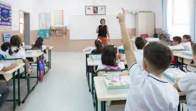 Ücretli Öğretmenlik Başvuruları 2025: Tarihler ve Süreç Hakkında Bilmeniz Gerekenler