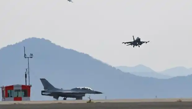 Güney Kore'de Şok Etkisi Yaratan Askeri Tatbikat: Savaş Uçağı Köyü Bombaladı