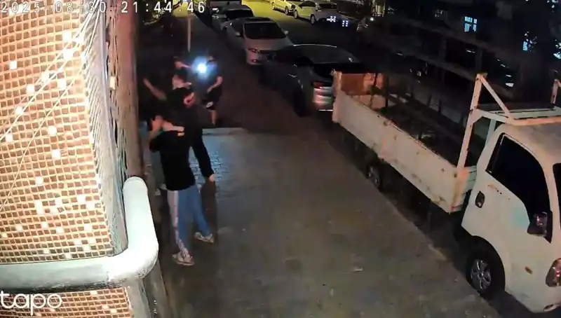 Etek Giydirip Darp Eden Saldırganlar, "Abinin Selamı Var" Dedi