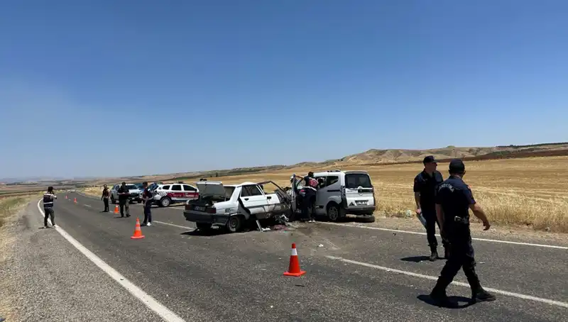 Adıyaman'da Feci Trafik Kazası: Gözyaşları İçinde 4 Kayıp