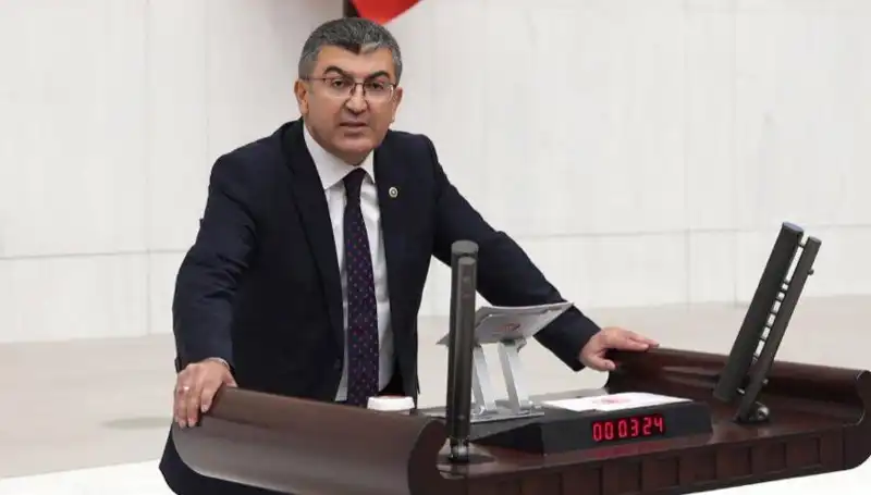 Gelecek Partisi'nden Şok İstifa: Hasan Ekici Neden Ayrıldı?